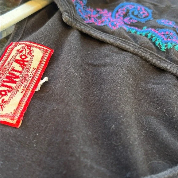 Johnny Was LA Fitted V Neck Embroidered 2/3 length sleeve top. 100% cotton. Boho - Picture 14 of 14